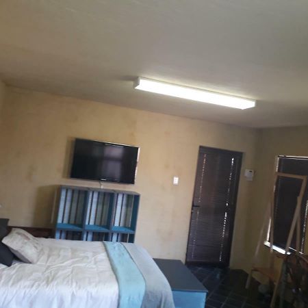 Studio@104 Apartment Mossel Bay Exterior foto