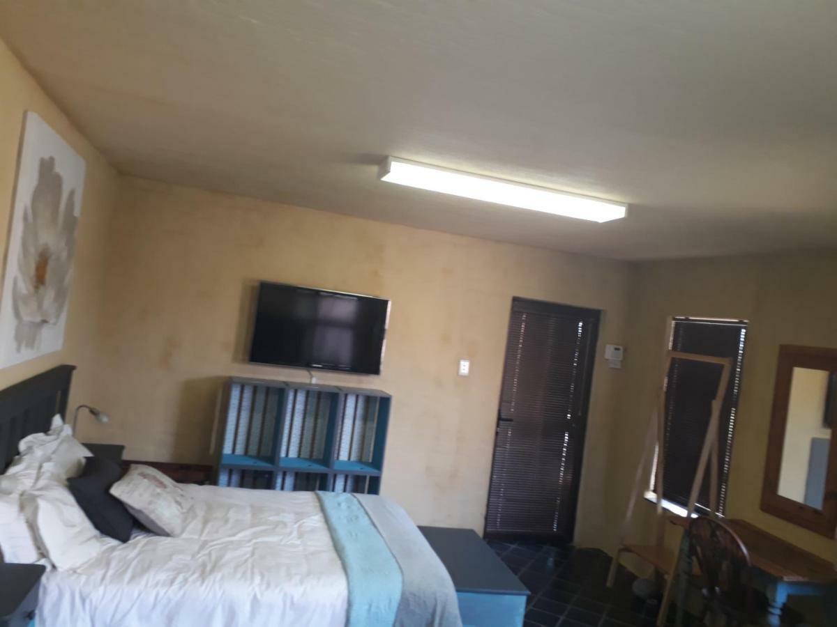 Studio@104 Apartment Mossel Bay Exterior foto